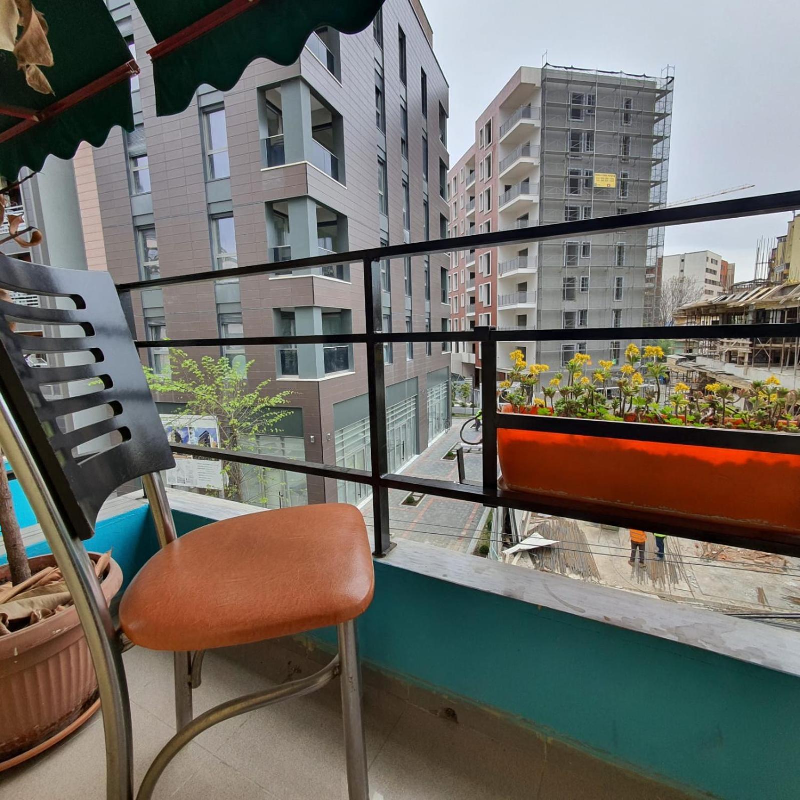 Quick Stop Hotel Тирана Экстерьер фото