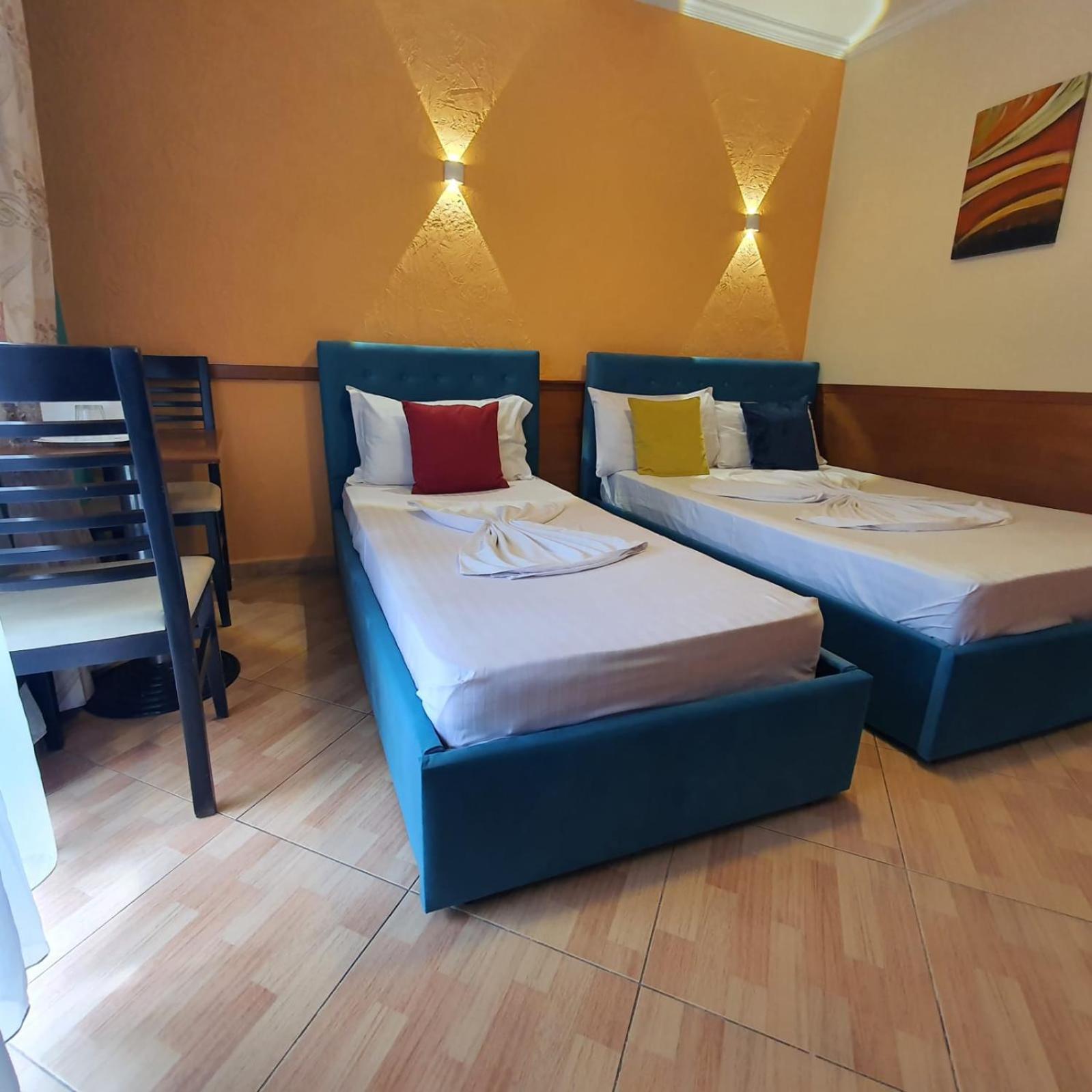 Quick Stop Hotel Тирана Экстерьер фото
