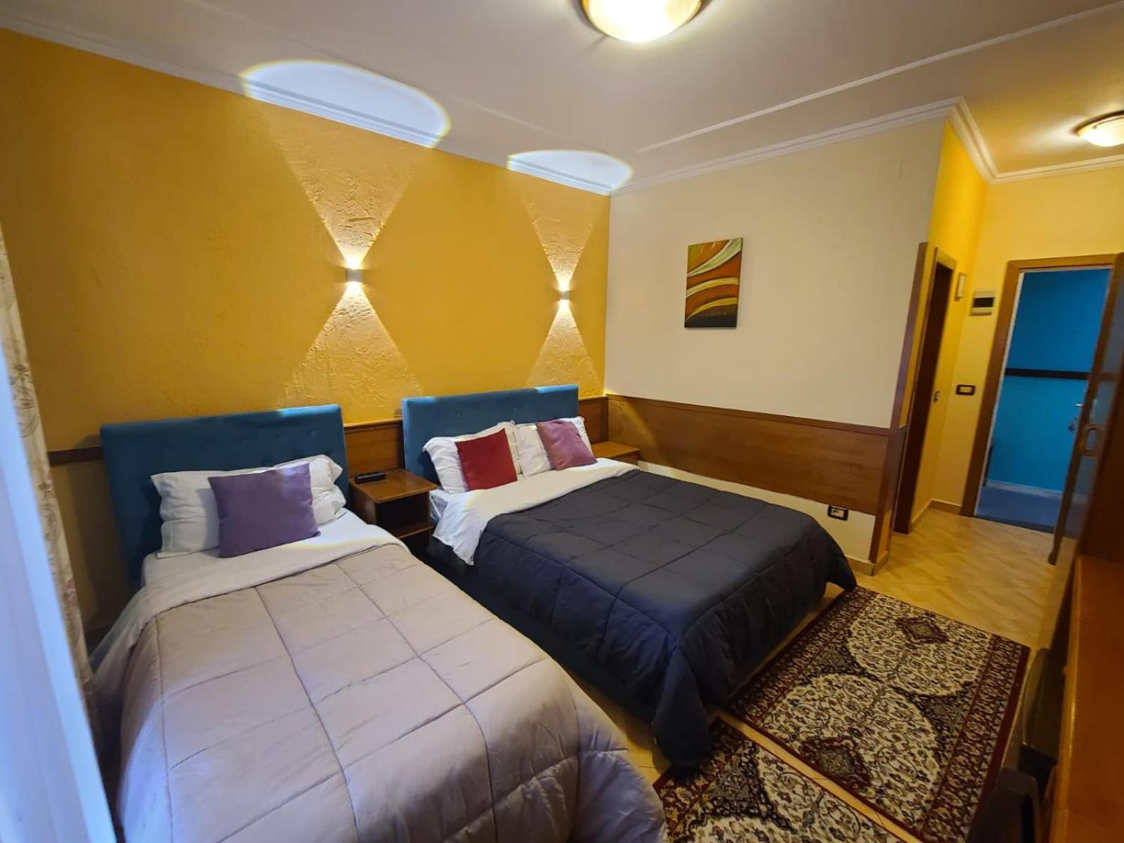 Quick Stop Hotel Тирана Экстерьер фото
